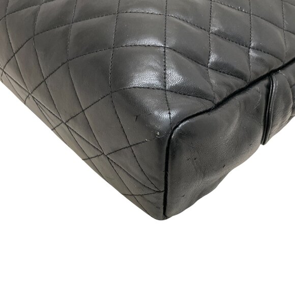 Chanel Vintage 1989-91 Black Quilted Leather Shoulder Bag - Picture 4 of 10